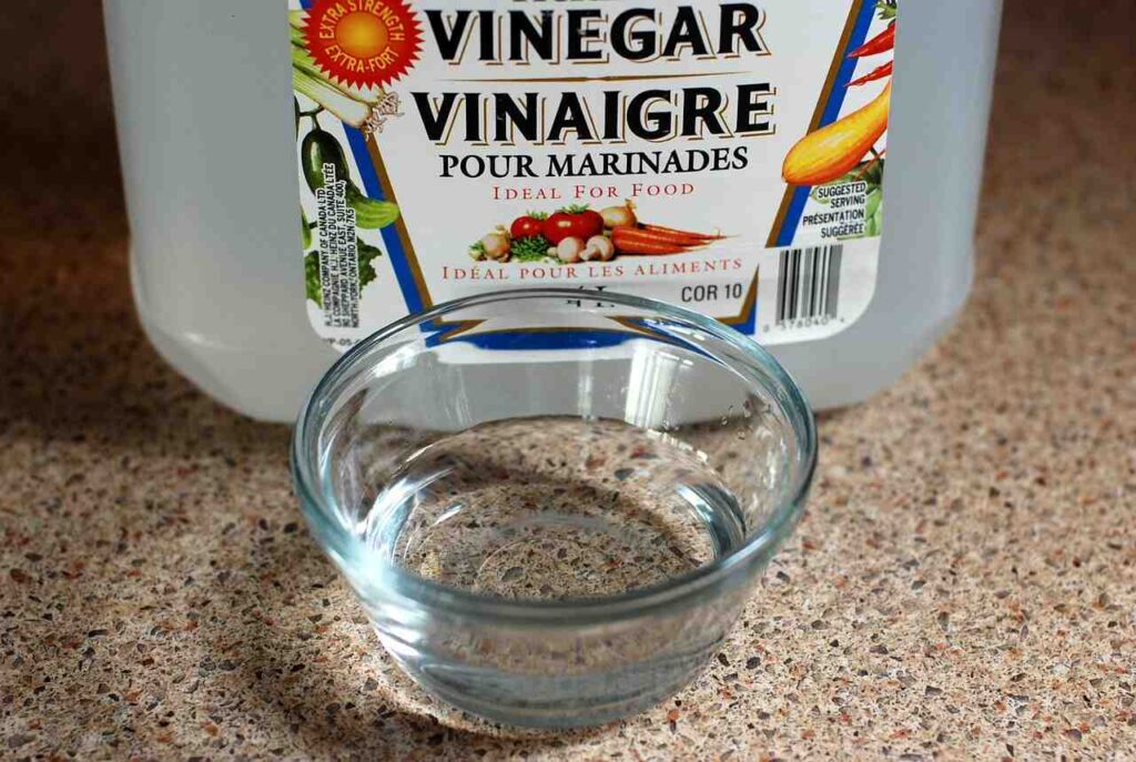 vinegar se lohe ka jang hataye